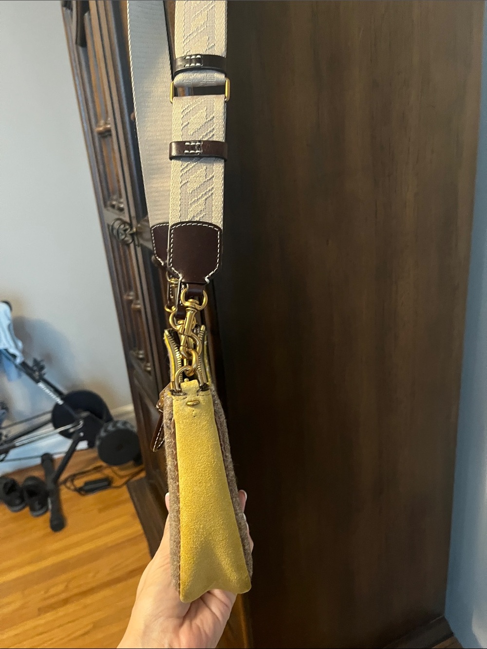 Tory Burch Mercer Gray Felt Shoulder Bag with Yellow Trim - Picture 2 of 10